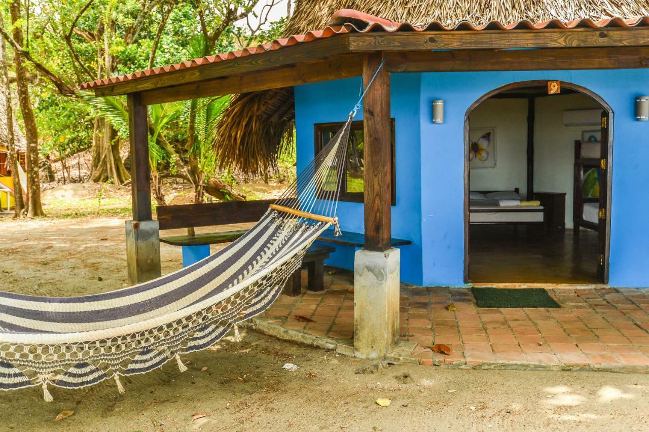 Hotel Oasis & Surf Camp Santa Catalina Bagian luar foto