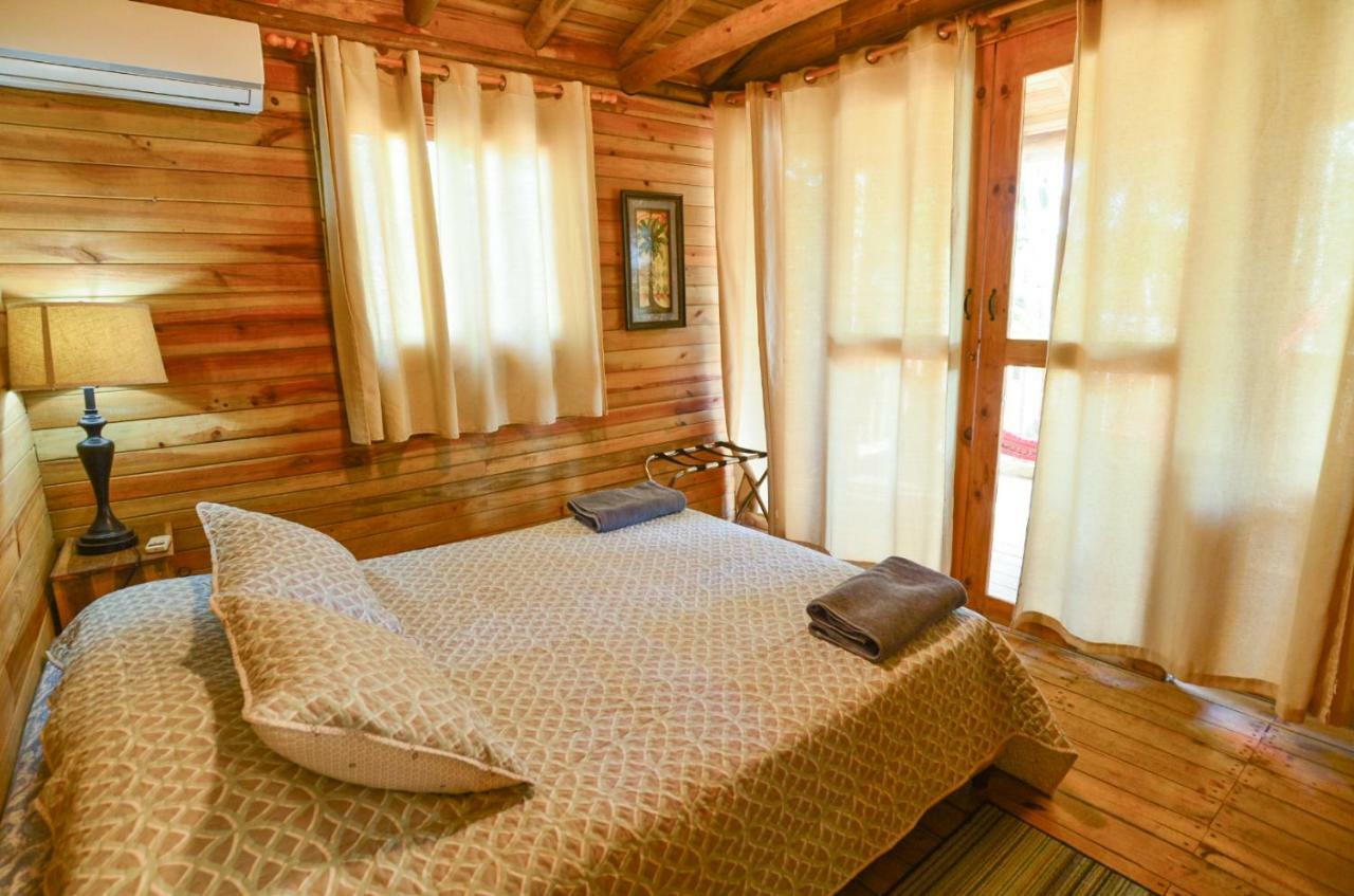 Hotel Oasis & Surf Camp Santa Catalina Bagian luar foto